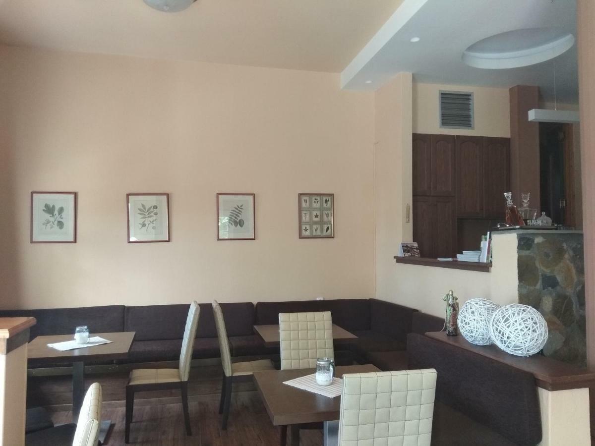 Karavos Hotel Portariá Zewnętrze zdjęcie